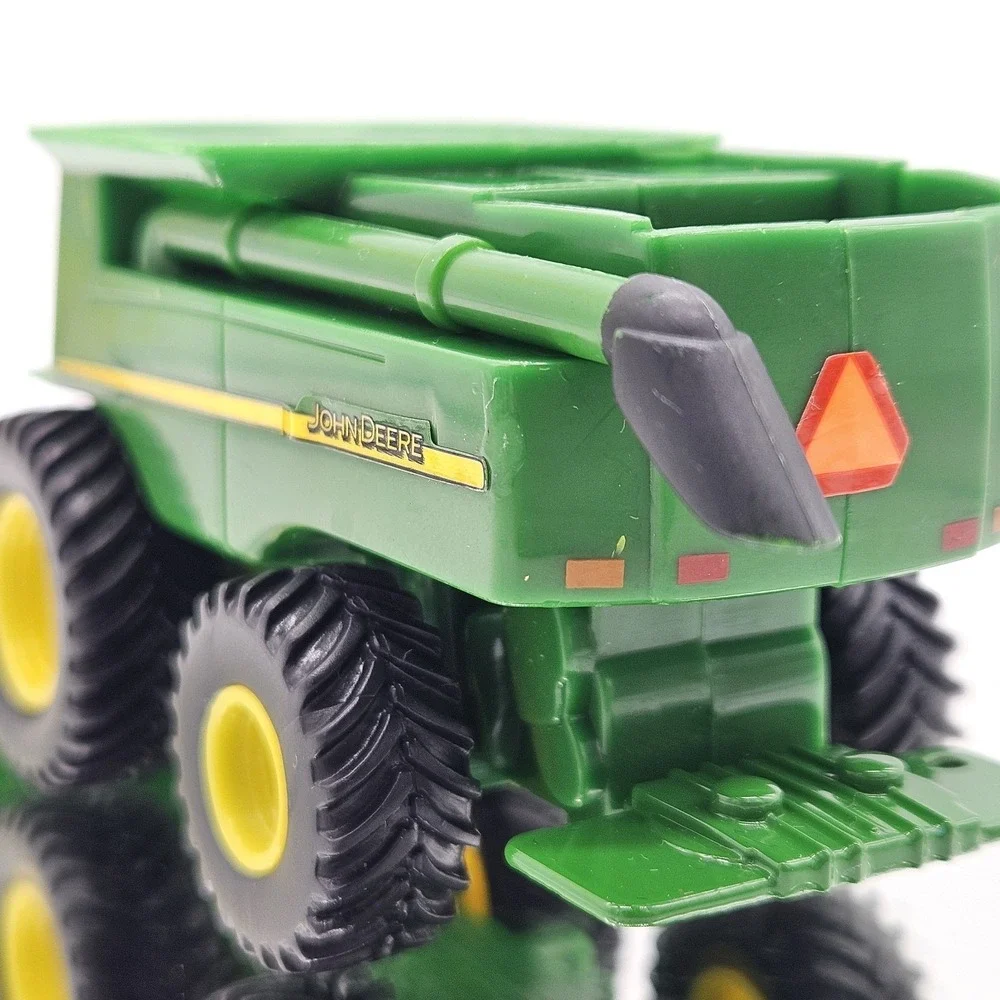 ERTL John Deere Combine Farm Toy Plastic Model J0517YL01 Green